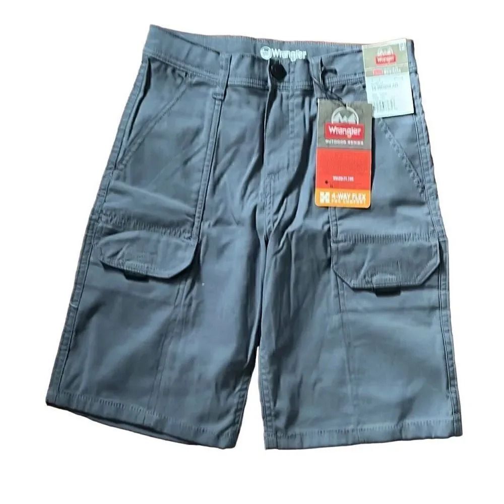 Wrangler outdoor series, four-way flex, boys shorts, size 10 regular